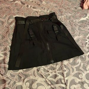 black buckle skirt